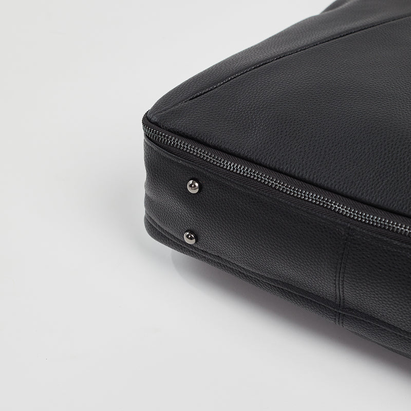Maribelle - Travel Bag | Black With Graphite Hardware