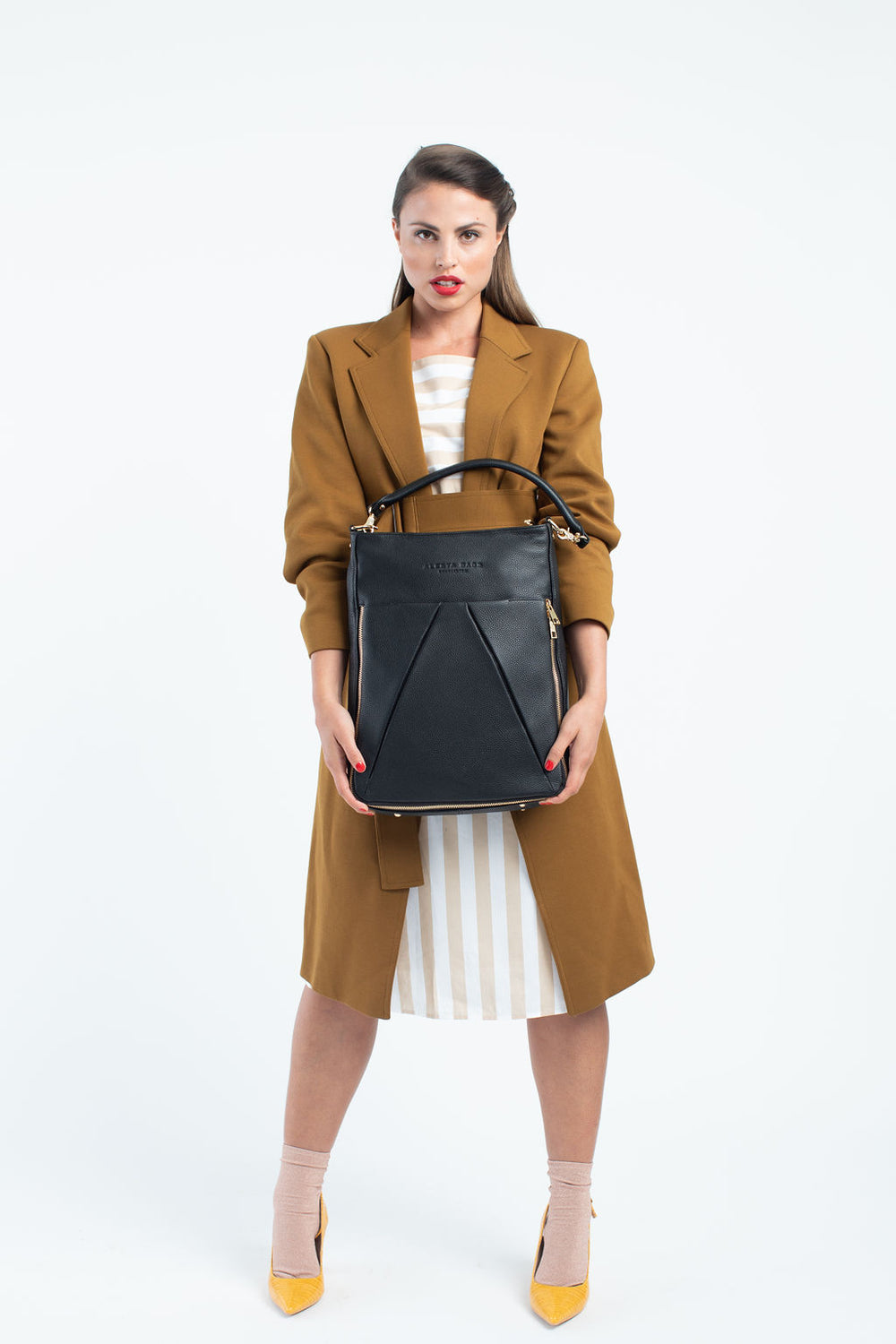 Dorothy Lee - Everyday Bag | Black With Gold – Alesya Bags