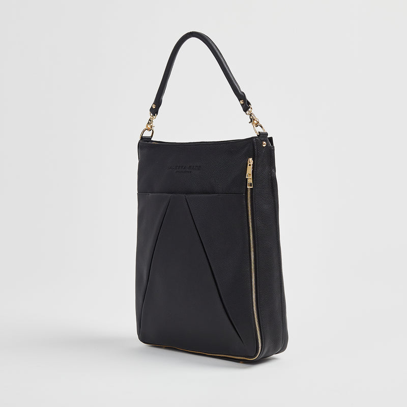 Maribelle - Travel Bag | Black With Gold Hardware