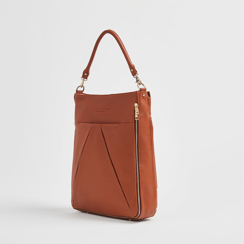 Maribelle - Travel Bag | Brandy With Gold Hardware